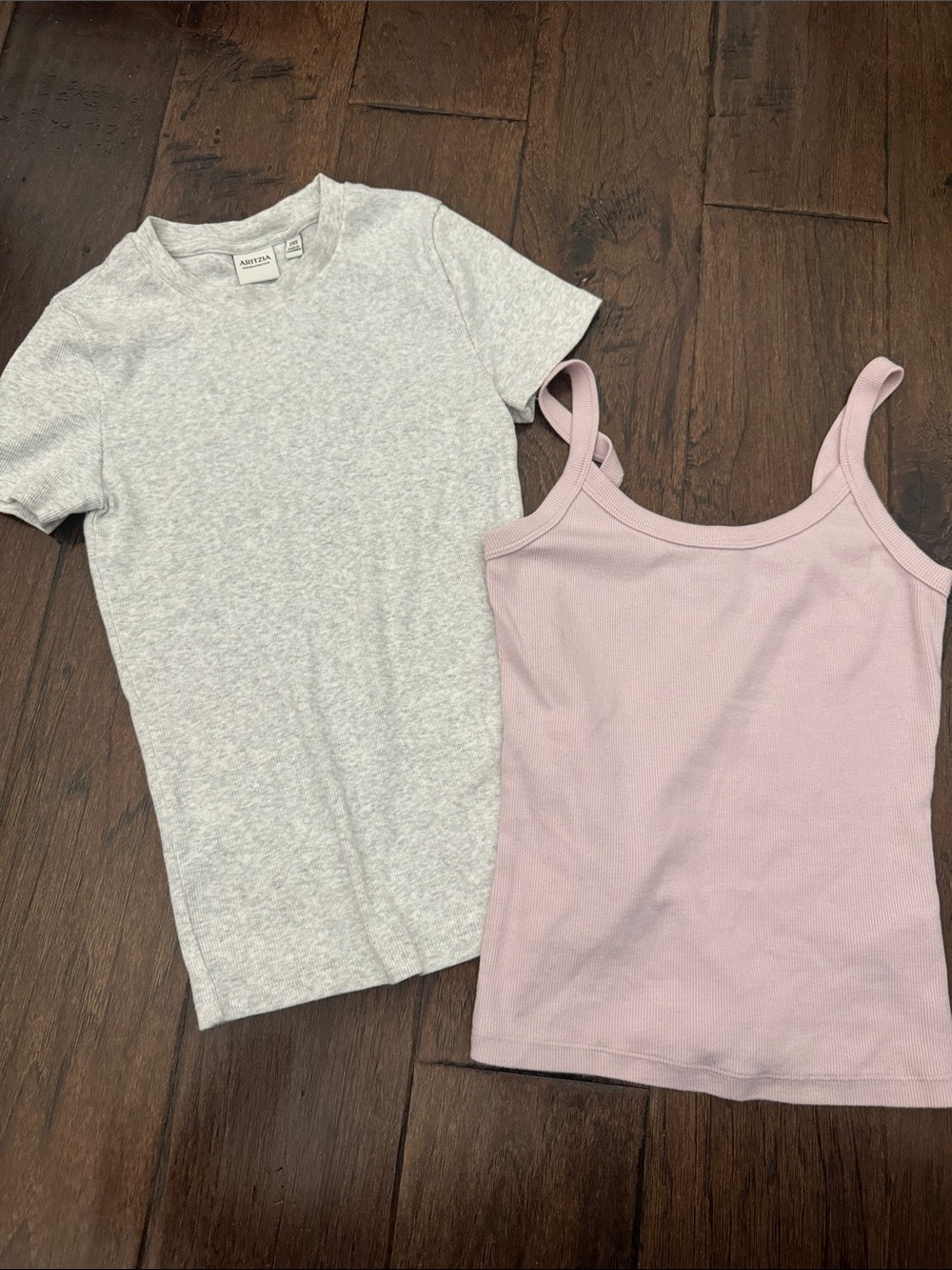 Aritzia and TNA Set